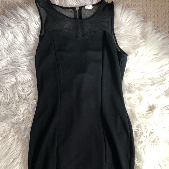 Dresses & Skirts - BLACK BODYCON DRESS